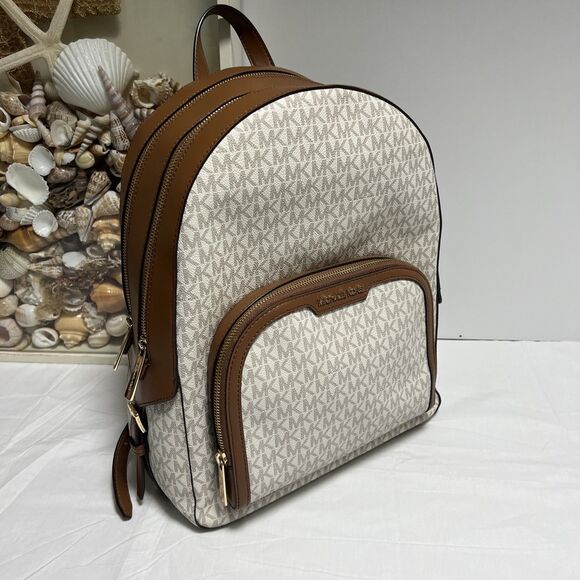 Michael Kors MK Jet Set Monogram Backpack Vanilla Ivory Cream ~ Excellent Cond - Picture 1 of 16